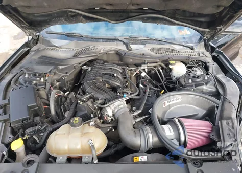 2016 Ford Mustang V6 z USA, uszkodzony, nr VIN 1FA6P8AM9G5292997